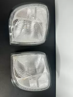 R1-DS506-U000-P NISSAN Corner Turn Signal Lights Set #3