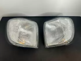 R1-DS506-U000-P NISSAN Corner Turn Signal Lights Set