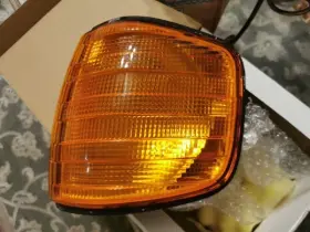 1-305-233-920 BOSCH Benz Left Turn Signal Nos W126 Mercedes