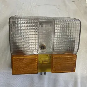 912145 CADILLAC Left Driver Front Corner Light Lens Deville