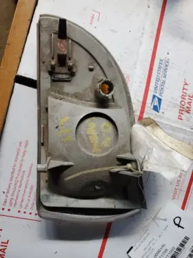 116-00901AL CHEVROLET Driver Corner Light Marker Fender Park #2