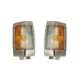 DS327-B00CLR EAGLE EYES Front Marker Lights Reflectors Set