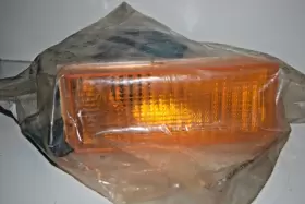 E4SZ-13200-A FORD Rh Parklamp Nos Mercury Thunderbird Cougar
