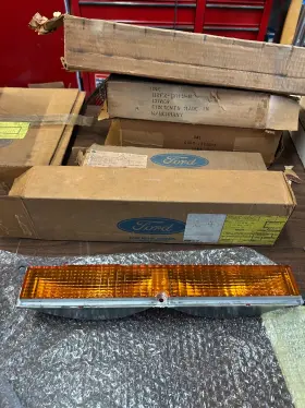D9KY-13201-A FORD MERCURY Nos Fairmont Lh Front Parking Light