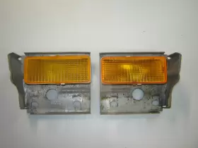 D9ZB-17A820-AG FORD MOTOR CO Lh Rh Front Parking Light
