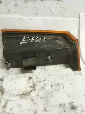 A06-90212-003 FREIGHTLINER Cascadia Right Turn Light #2