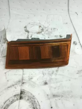 A06-90212-003 FREIGHTLINER Cascadia Right Turn Light