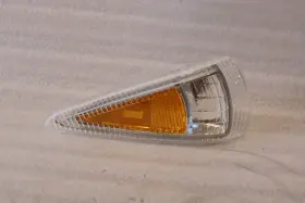16524296 GM Nos Front Marker Lamp Rh Buick Skylark 16524296 GM Nos Front Marker Lamp Rh Buick Skylark