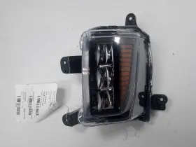 116-11008R GMC TRUCK Passenger Right Fog Lamp Acadia