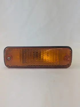 12-1211B HONDA Front Bumper Lower Parking Light Passenger