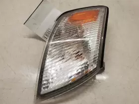 ES300 LEXUS Front Right Fender Turn Lamp Iq #3