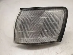 81620-50040 LEXUS Front Left Fender Turn Lamp LS400