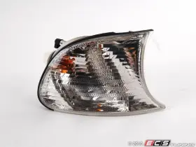 63137165858 MAGNETI MARELLI Front Turn Signal Right E46