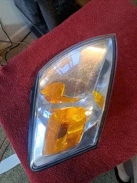4149 MAZDA Front Passenger Corner Light Turn Signal Mpv