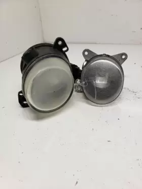 2128200956 MERCEDES Driver Corner Light Fog Lamps Metris E350