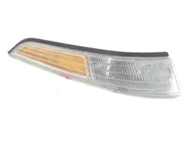 MB596572 MITSUBISHI Right Passenger Outer Corner Lamp Light
