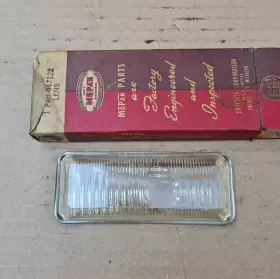 947122 MOPAR Deluxe Nos Right Glass Lamp Lens S10 Desoto Park