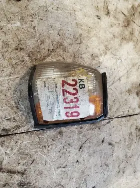 116-58205L NISSAN Driver Corner Light Lamp Turn Signal Sentra
