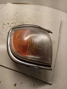 Pathfindr NISSAN Passenger Corner Light Lamp Turn Signal Park