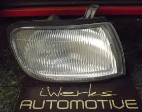 120-63440 NISSAN Front Passenger Corner Light Maxima