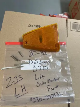230-23293 NISSAN Front Lh Corner Marker Light Lens Datsun