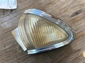116-00957AL OLDSMOBILE Driver Corner Light Lamp Turn Signal