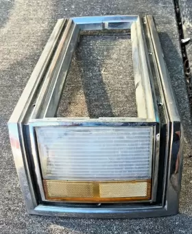 22502785 OLDSMOBILE Delta Lh Headlight Bezel 22502785 OLDSMOBILE Delta Lh Headlight Bezel