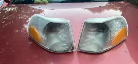 13447618 VOLVO Marker Corner Parking Turn Signal Light Lamp 13447618 VOLVO Marker Corner Parking Turn Signal Light Lamp