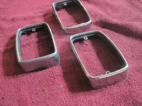 3403410 PLYMOUTH Duster Parking Light Bezels Lh Rh #3