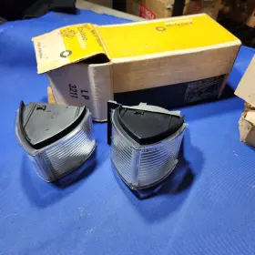 5963984 PONTIAC Nos Rh Lh Lamp Lens Gm Bonneville Catalina