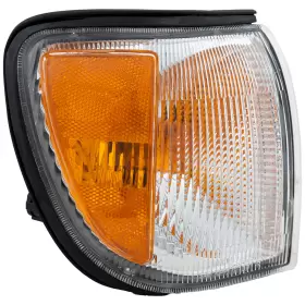 261202W625 NISSAN Passenger Corner Light Pathfinder
