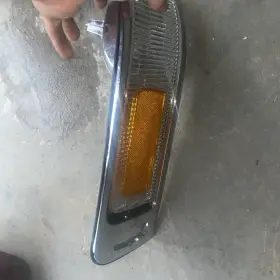 F5VY15A201A LINCOLN Passenger Corner Light Town-car #3