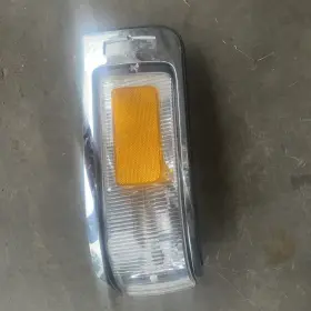 F5VY15A201A LINCOLN Passenger Corner Light Town-car