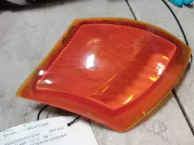 116-02325L SATURN Driver Corner Light Marker Beside Headlamp #2