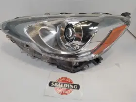 116-60637L TOYOTA Driver Left Corner Lamp Lens Housing Prius