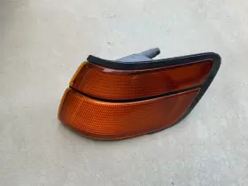 16-82 TOYOTA Left Driver Turn Signal Corner Marker Light Gt #2