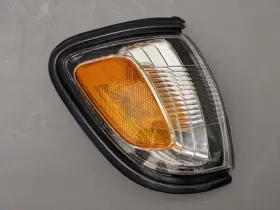 8161004090 TOYOTA Turn Signal Passenger Right Marker Corner