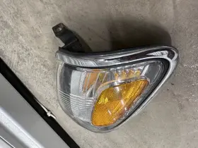 81620-04070 TOYOTA Turn Signal Driver Left Marker Corner #3