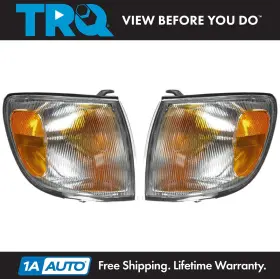SLA79902 TOYOTA Corner Marker Light Set Sienna