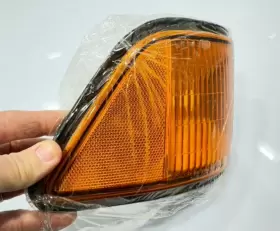 18-1962B TYC Right Front Upper Corner Light E36 Bmw #3