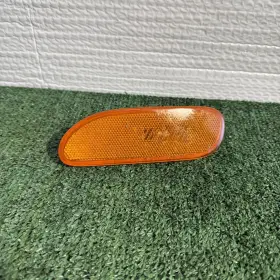 MB882123 UPPARTS Corner Parking Light Driver Mitsubishi MB882123 UPPARTS Corner Parking Light Driver Mitsubishi