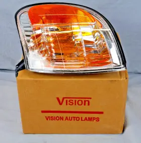 TY20082A1R VISION AUTO LAMPS Driver Passenger Turn Signal