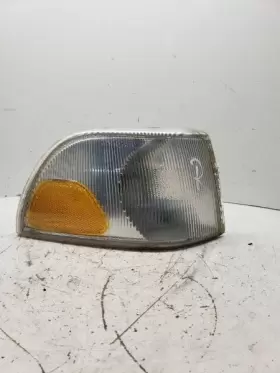 116-60327AR VOLVO Passenger Corner Light Convertible Park